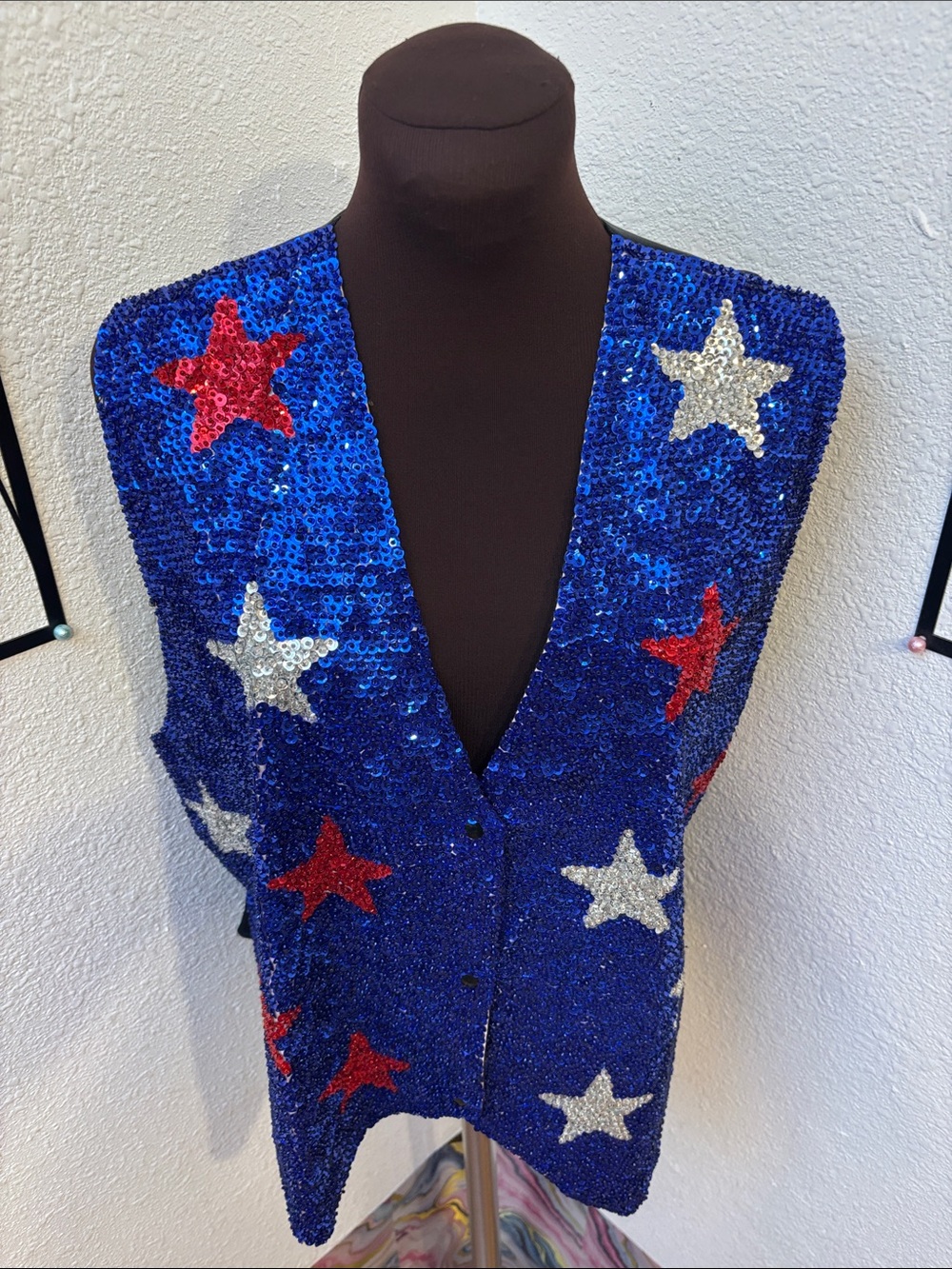Vintage 1990’s Fashion Fantasy Blue Silver & Red Sequin Star Vest. Size XL